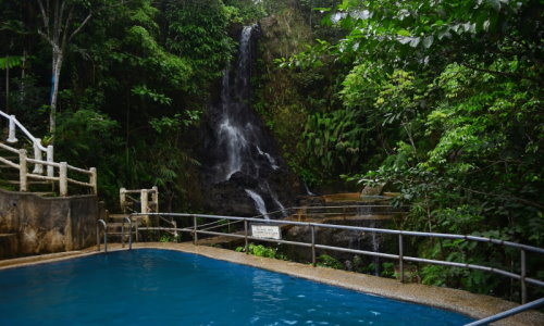 Seagull Mountain Resort Waterfall in BUDA